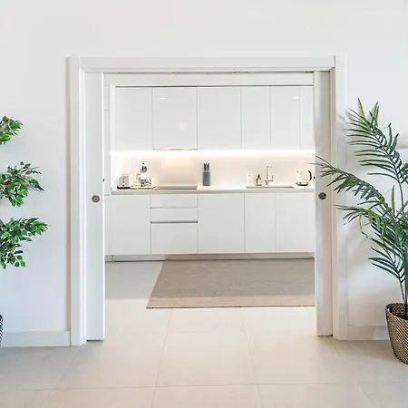 Apartment Lme101a- Lovley With Stunning Views *