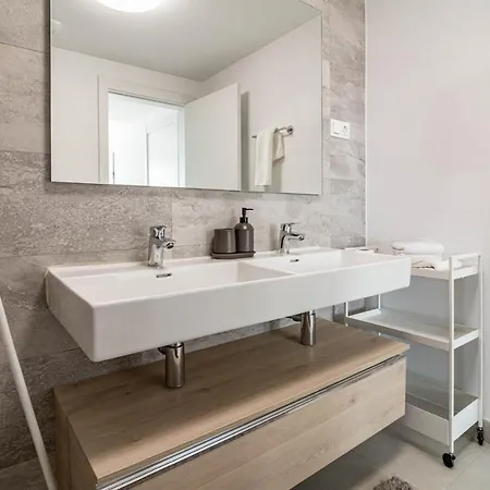 Lme101a- Lovley With Stunning Views Appartement *