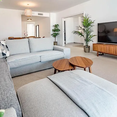 Lme101a- Lovley With Stunning Views *