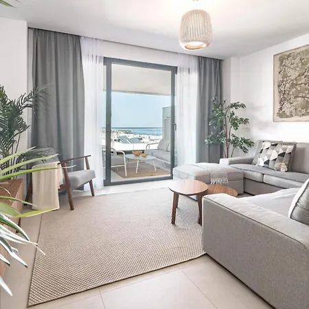 Apartment Lme101a- Lovley With Stunning Views *