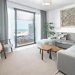 Apartment Lme101a- Lovley With Stunning Views *
