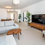 Lme101a- Lovley With Stunning Views Apartment