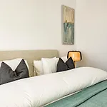 Lme101a- Lovley With Stunning Views Apartment *