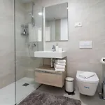 Lme101a- Lovley With Stunning Views Apartment