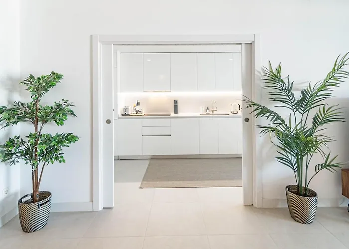 Lme101a- Lovley With Stunning Views Apartment