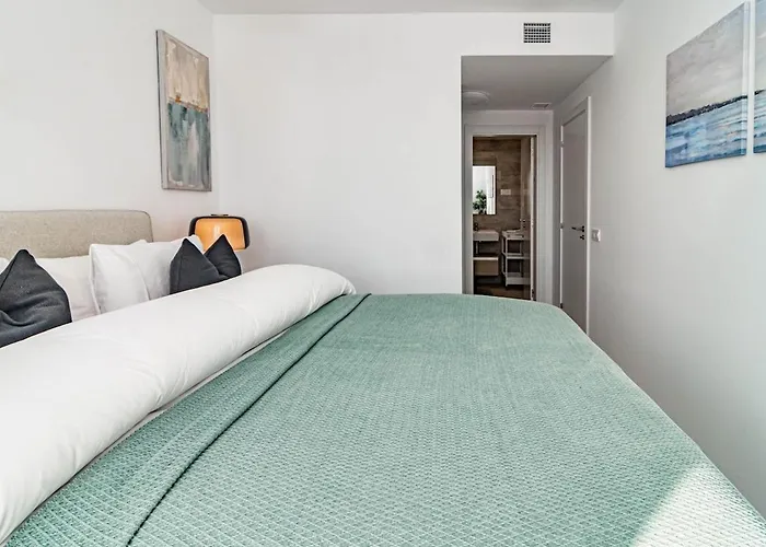 Lme101a- Lovley With Stunning Views *