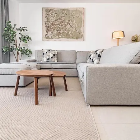 Lme101a- Lovley With Stunning Views Estepona